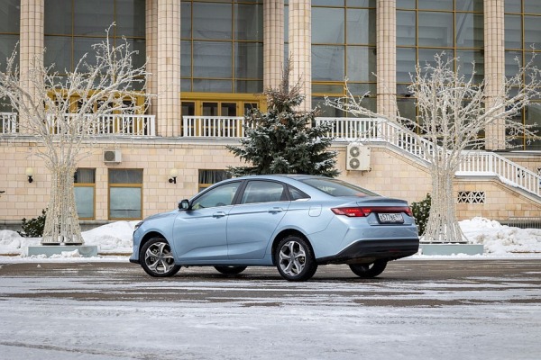 Битва седанов: Livan S6 Pro против Geely Emgrand и Lada Vesta Битва седанов: Livan S6 Pro против Geely Emgrand и Lada Vesta