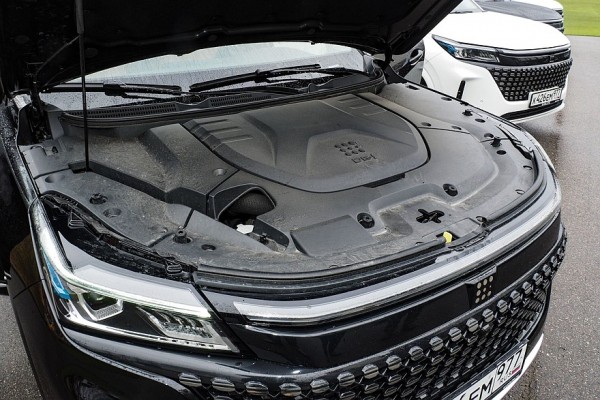 Электричка с бензобаком: тест-драйв последовательного гибрида Evolute i-Space