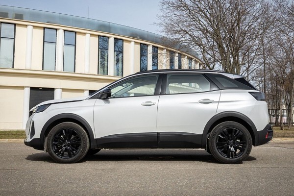 Тест-драйв Peugeot 4008: французская идея, китайская сборка, английское меню