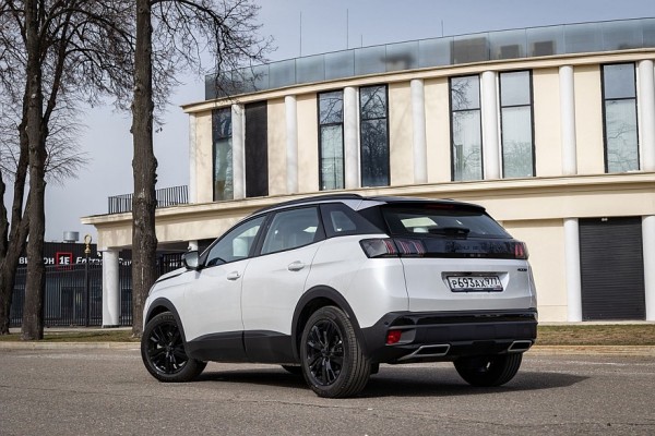 Тест-драйв Peugeot 4008: французская идея, китайская сборка, английское меню