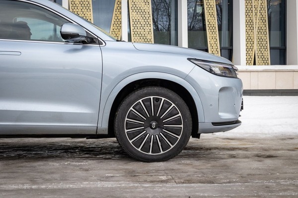 Тест-драйв Seres AITO M7: гаджет или смарт-кар? Тест-драйв Seres AITO M7: гаджет или смарт-кар?