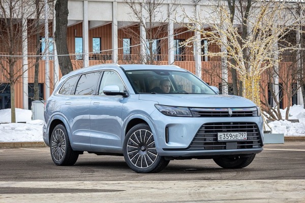 Тест-драйв Seres AITO M7: гаджет или смарт-кар? Тест-драйв Seres AITO M7: гаджет или смарт-кар?