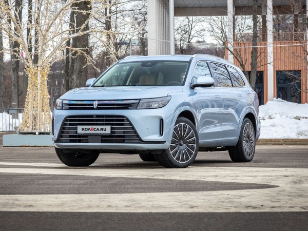 Тест-драйв Seres AITO M7: гаджет или смарт-кар? Тест-драйв Seres AITO M7: гаджет или смарт-кар?