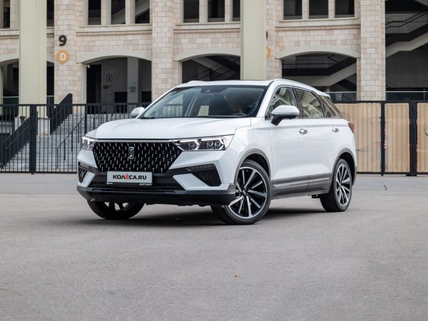 Тест-драйв FAW Bestune T77: еще не Mercedes, уже не Lada