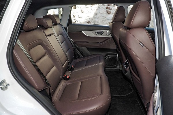 Прощай, вариатор: первый тест-драйв обновленного Chery Tiggo 7 Pro Max Прощай, вариатор: первый тест-драйв обновленного Chery Tiggo 7 Pro Max