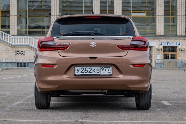 Японец с индийским акцентом: тест-драйв Suzuki Baleno Японец с индийским акцентом: тест-драйв Suzuki Baleno