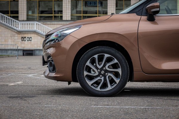 Японец с индийским акцентом: тест-драйв Suzuki Baleno Японец с индийским акцентом: тест-драйв Suzuki Baleno