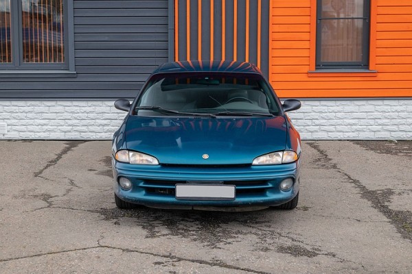 Все 27 лет в одной семье: опыт владения Chrysler Intrepid Sport I