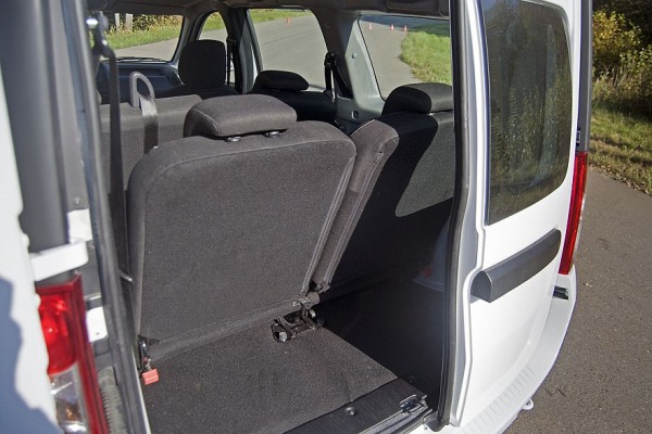 Быстрее, чем АВТОВАЗ: тест-драйв нового Lada Largus Roof от Промтех Быстрее, чем АВТОВАЗ: тест-драйв нового Lada Largus Roof от Промтех