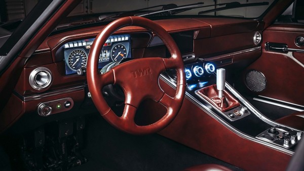 Рестомод TWR Supercat на базе Jaguar XJS: раскрыты салон и технические подробности Рестомод TWR Supercat на базе Jaguar XJS: раскрыты салон и технические подробности