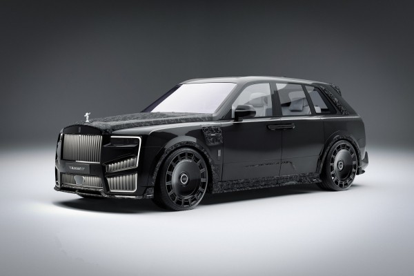 Обновлённый Rolls-Royce Cullinan от Mansory: больше мощности и карбоновый гротеск Обновлённый Rolls-Royce Cullinan от Mansory: больше мощности и карбоновый гротеск
