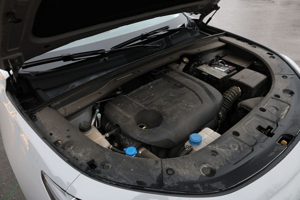 Кокпит из четырех дисплеев и неожиданный простор: тест-драйв Changan Uni-K